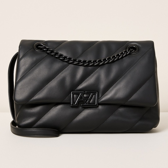 Aldo‎ Black Quilted Faux Leather Chain Shoulder Bag | Crossbody Purse - Picture 1 of 14